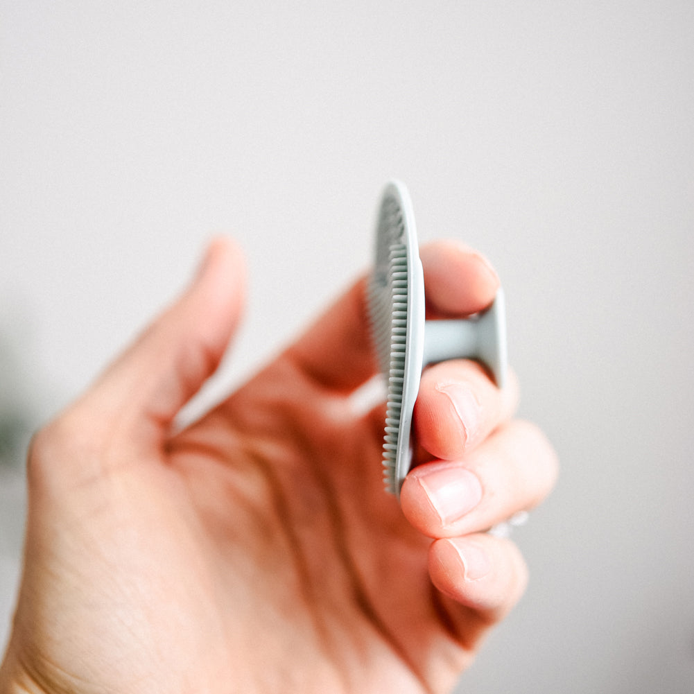 Lip Renewal System with Free Bag and Cleansing Pad