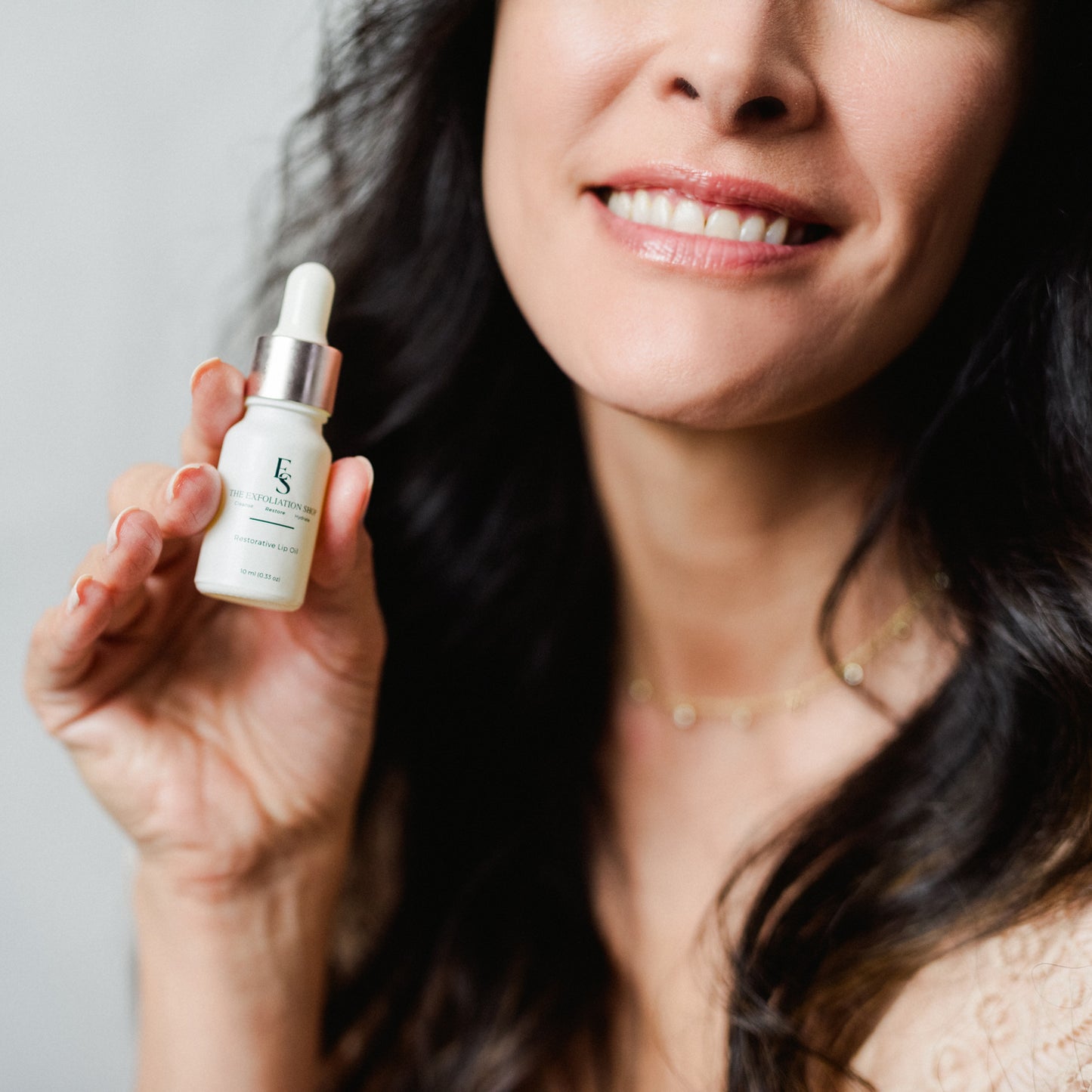 Lip Renewal System with Free Bag and Cleansing Pad