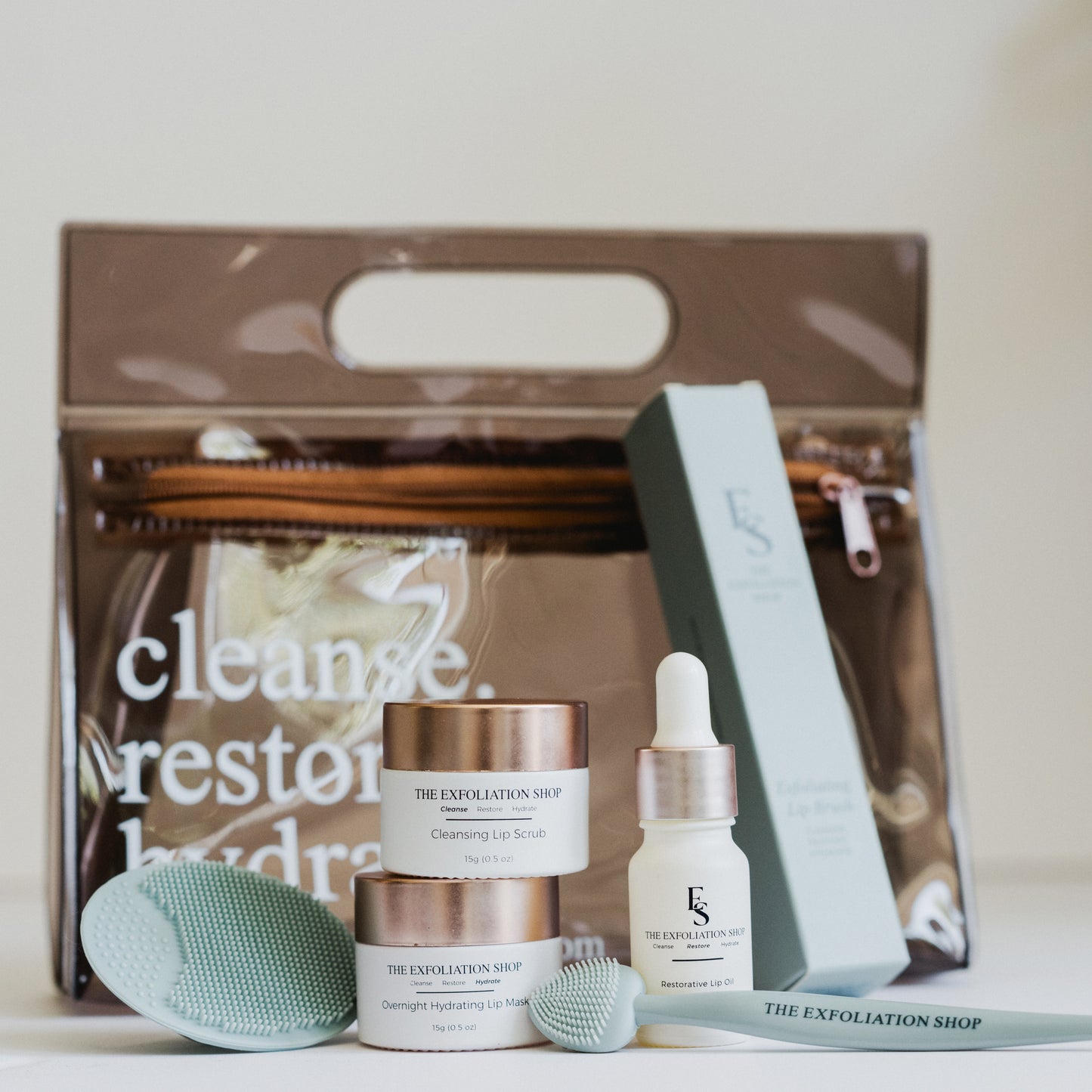 Lip Renewal System with Free Bag and Cleansing Pad